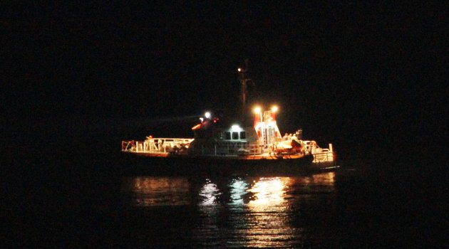 Bodrum'da göçmenleri taşıyan bot battı: 3 kayıp