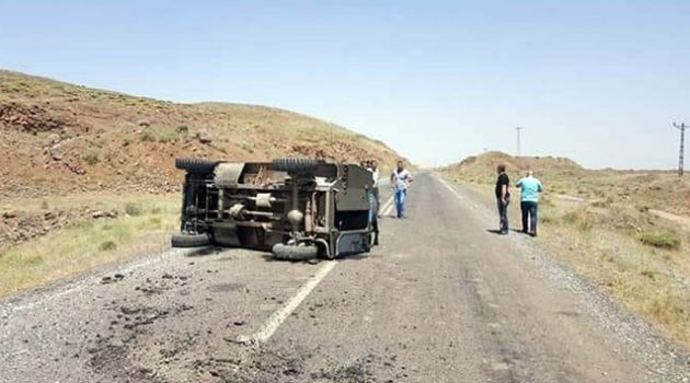 Bulanık'ta askeri araç devrildi: 4 yaralı