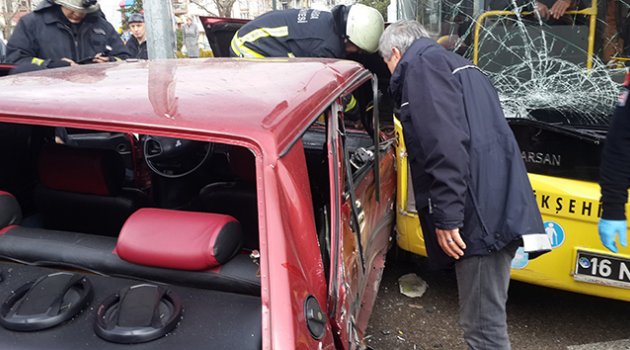 Bursa'da can pazarı, yolcu otobüsüyle kafa kafaya çarpıştı