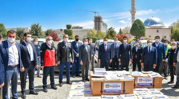 Büyükşehir'den maske dağıtımı!