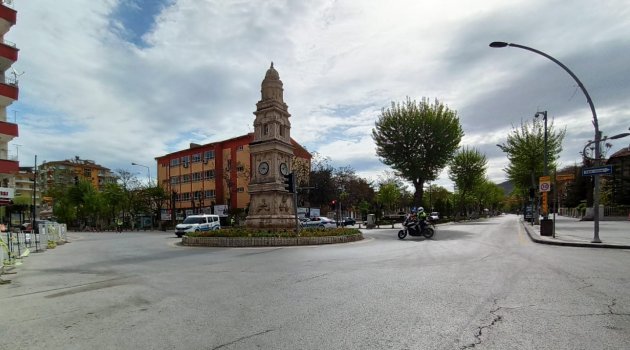 Cadde ve sokaklar bomboş kaldı