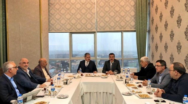Çakır divan başkanlığında istifa etti!