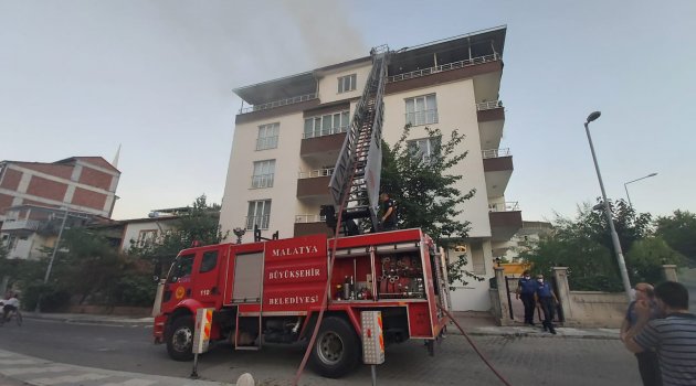 Çatı yangınında maddi hasar oluştu!