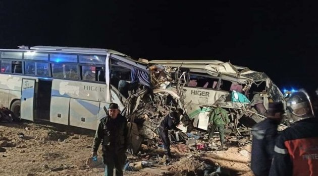 Cezayir'de yolcu otobüsleri çarpıştı: 12 ölü 46 yaralı