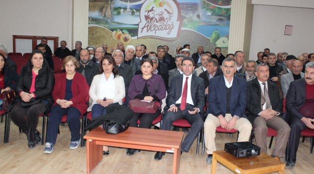 CHP Akçadağ İlçe Teşkilatı Kongresini Yaptı