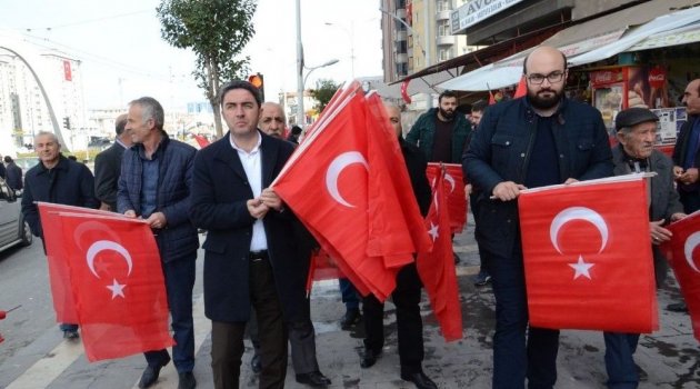 CHP'den bayrak kampanyası