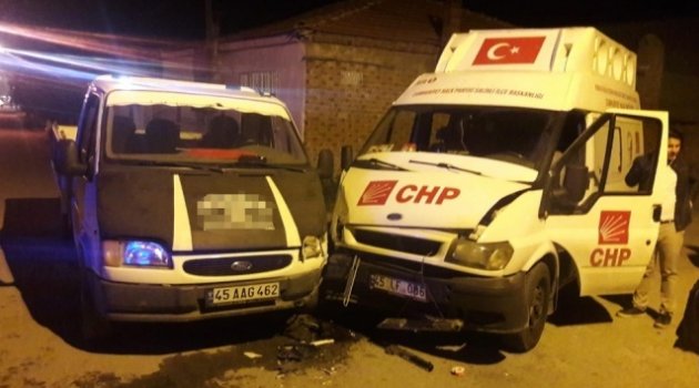 CHP'nin seçim aracı kaza yaptı: 7 yaralı