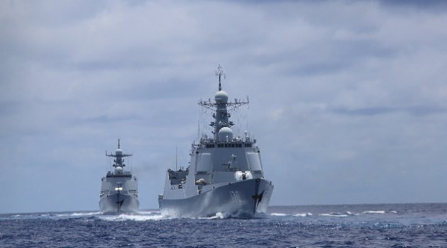 Çin-ABD donanmaları karşı karşıya geldi
