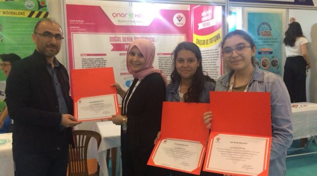 Çınar'lı öğrenciler Türkiye 3'üncüsü oldu