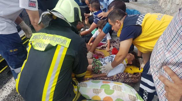 Denizli'de trafik kazası: 11 yaralı