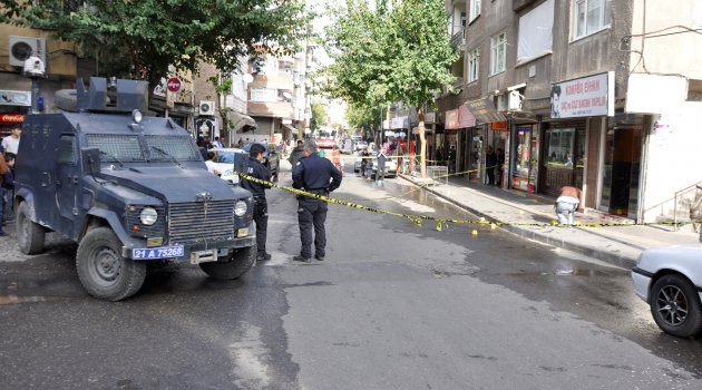 Diyarbakır'da bir iş yerine silahlı saldırı: 2 ağır yaralı