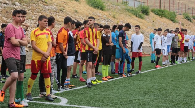 E.Y. Malatyaspor altyapı seçmelerinde 750 sporcu içerisinden 8'i tespit edildi