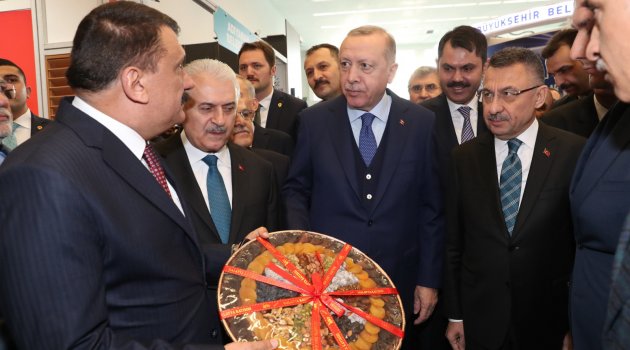 Erdoğan Malatya standını gezdi