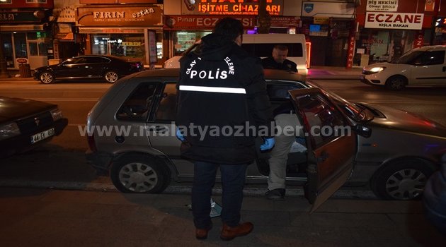 Esnafa aracı içerisinde kurşun