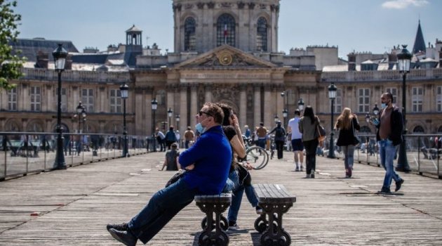Fransa'da son 24 saatte korona virüsten 131 ölüm