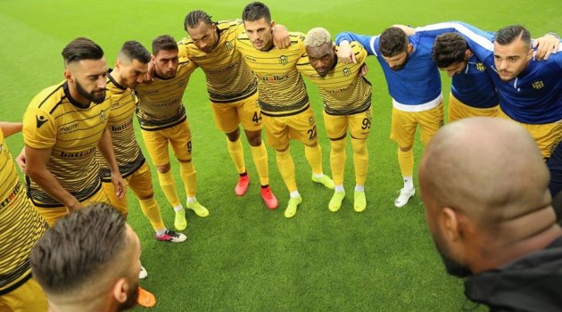 Galatasaray kazandı E.Yeni Malatyaspor Avrupa hedefine yaklaştı