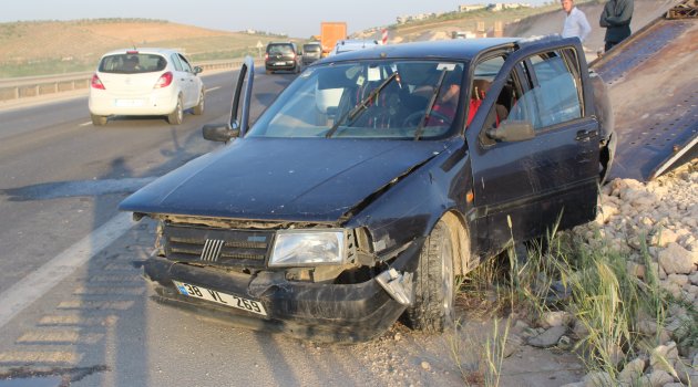 Gaziantep'te iki otomobil çarpıştı: 6 yaralı