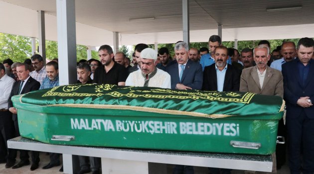 Kazada ölen baba kız toprağa verildi