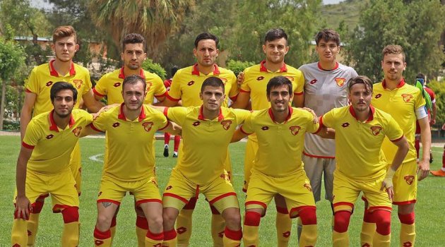 Göztepe - Evkur Yeni Malatyaspor U21 maçında fair play'e yakışır görüntüler