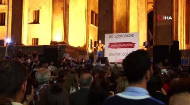 Gürcistan'da hükümet karşıtı protesto