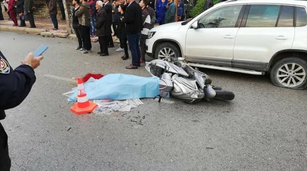Hafriyat kamyonu motosiklete çarptı: 1 ölü