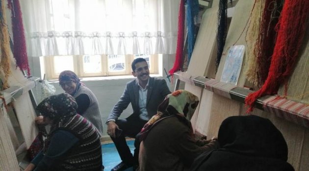 Halı dokuma kursuna yoğun ilgi