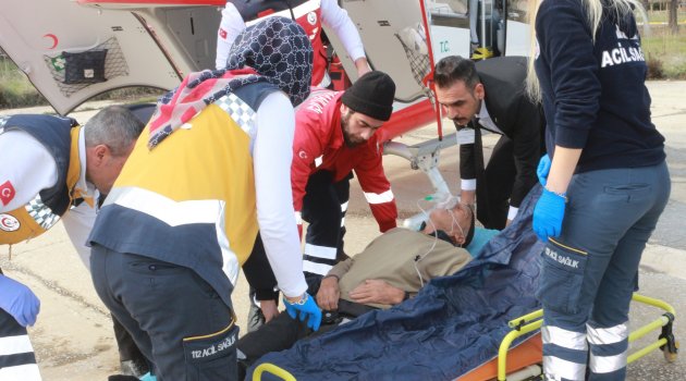 Hastaya helikopterle ulaşıldı