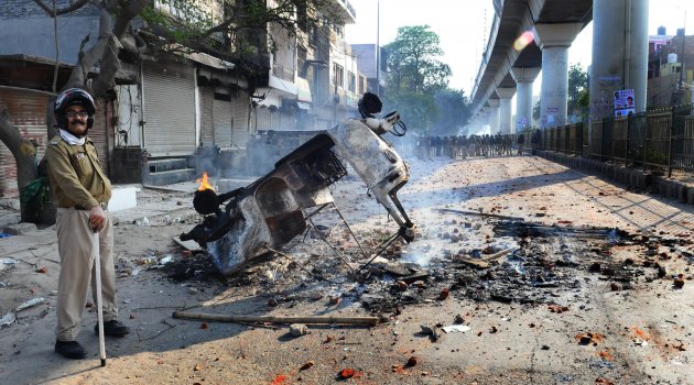 Hindistan'da vatandaşlık yasası protestosu: 7 ölü