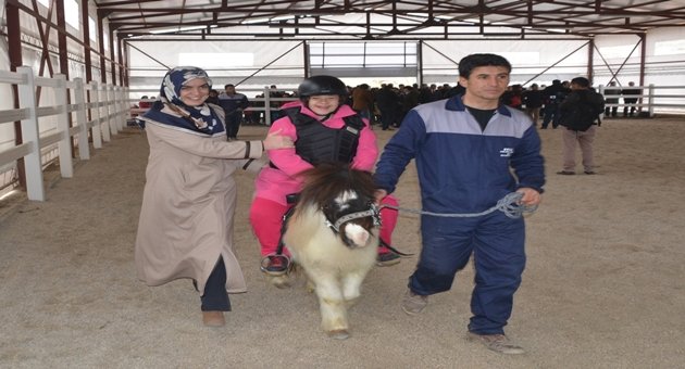 Hippoterapi Merkezi Hizmete Açıldı
