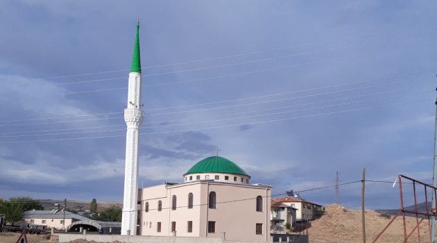 Hz.Ebubekir Camii ibadete açıldı
