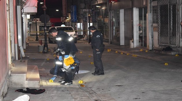 Silahlı kavgada kan aktı: 1 ölü 4 yaralı