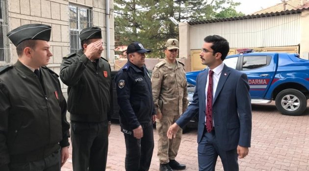 İki ilçe kaymakamı göreve başladı