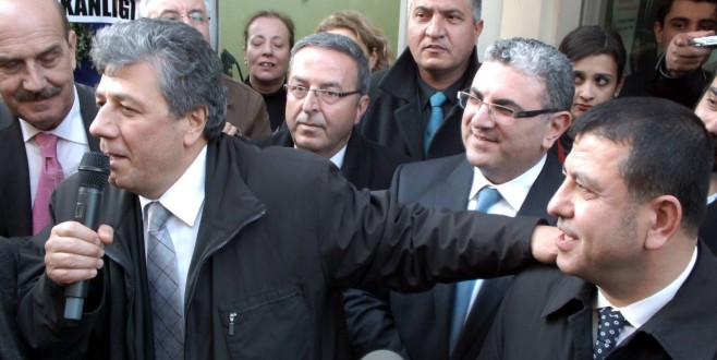 İnci'nin seçim bürosunu Balbay açtı