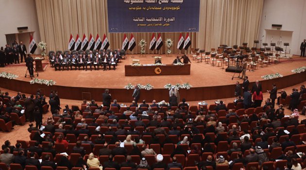 Irak Meclisi: "Anayasa değişikliği halk oylamasına sunulacak"