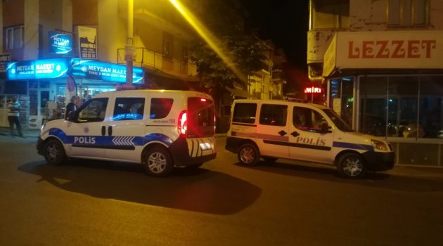 İzmir'de silahlı kavga: 3 yaralı