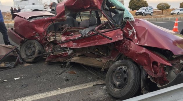 Karı koca trafik kazasında öldü