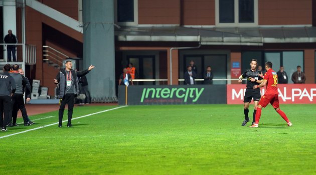Kasımpaşa - Yeni Malatyaspor maçı sonrası soyunma odasında arbede!