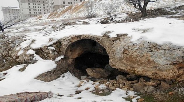  Kaya Mezarları hafriyat atıklarının altında kaldı