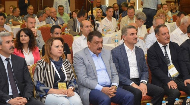 Kayısı Sempozyumu başladı