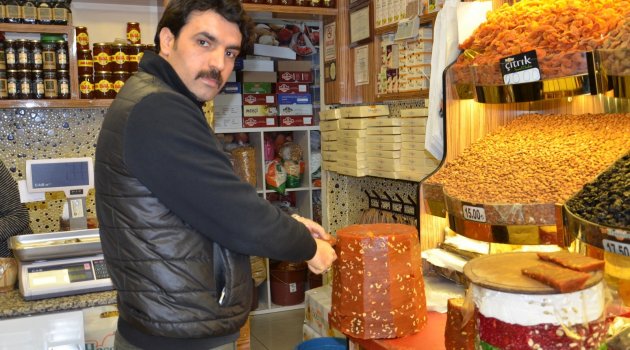 Kayısıdan 20'ye aşkın ürün