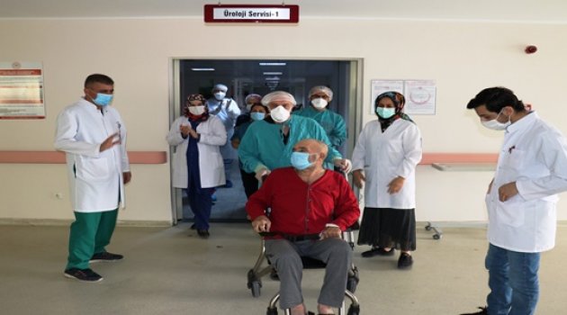Korona virüsü yenerek taburcu oldu!