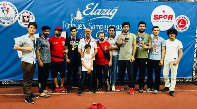 Malatya Büyükşehir Belediyespor Kickboks sporcuları Elazığ'dan dereceyle döndü