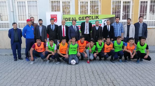 Malatya'da Gençlik Futbol Turnuvası düzenlendi