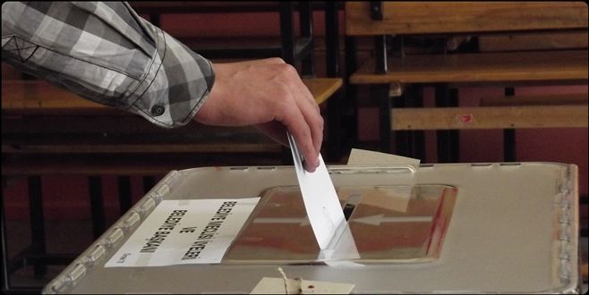Malatya'da Vatandaşlar Oy Kullanmaya Başladı