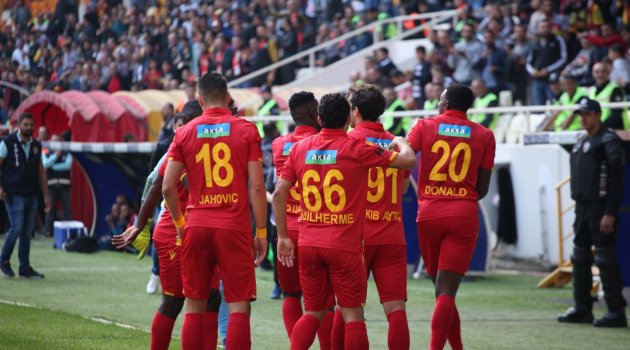 Malatya Kayseri'yi 4-0'la geçti