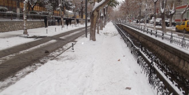 Malatya'ya Yılın İlk Karı Yağdı !