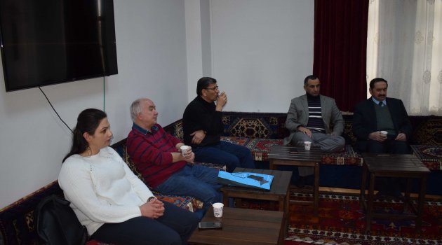 Malatya'da şair ve yazar buluşmasında öğretmenlik teması