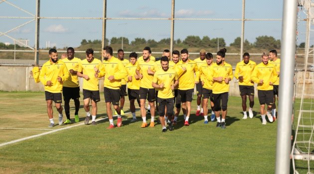 "Tek hedefimiz var gruplara kalmak"