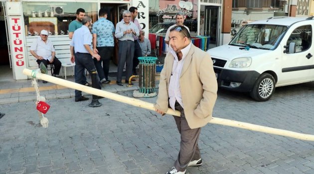 Kadir'in hayatı kitaplaştırıldı!