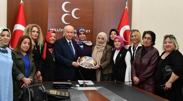 MHP Kadın Kolları'ndan Ankara'ya çıkarma